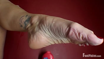 sexy shemale feet