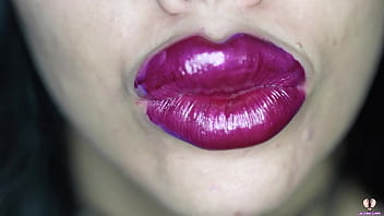 girl with big lips sucking dick