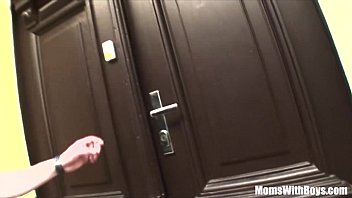 girl gets fucked in kitchen