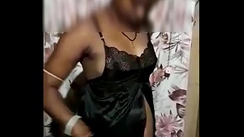 aunty blouse removing videos