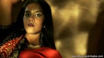 kareena kapoor hot sexy song