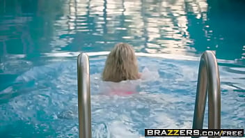 brazzers mia