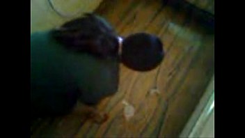 girl pissing while fucking