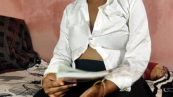 aaj tak anchor neha