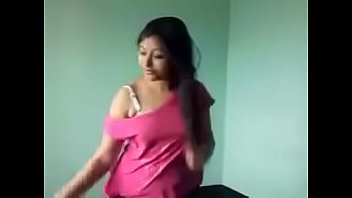 girl in dress twerking