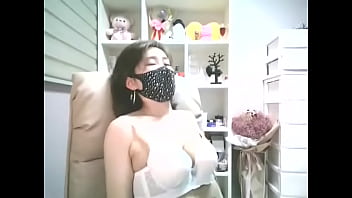 mature big boobs videos