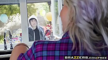 moms bang teens full video free