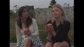 lesbian granny porn pics