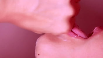 close up oral creampie