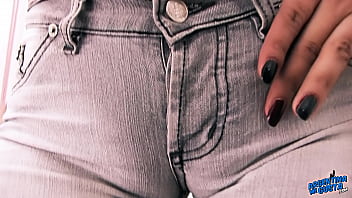 big booty in jean
