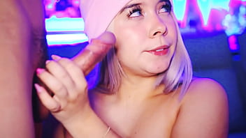 she makes her pussy cum