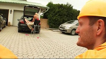 girl gets fucked hard by guy
