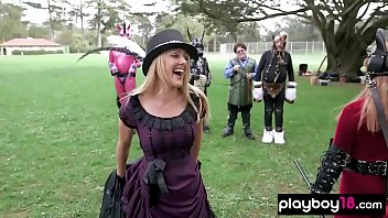 girl gets fucked by snake