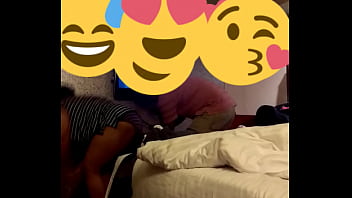 flashing the pussy
