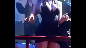 butt plug under skirt