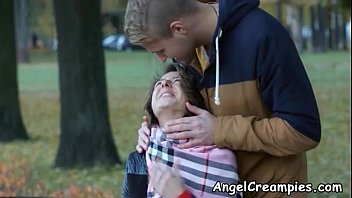 awesome threesome gifs