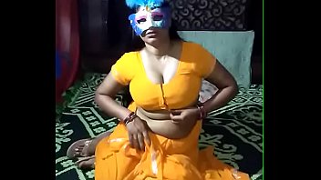 indian anty boobs