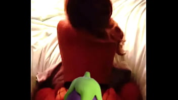 big booty in tight clothes